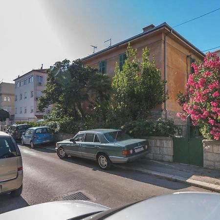 Palm Garden Apartment In Center With Big Terrace スプリト エクステリア 写真