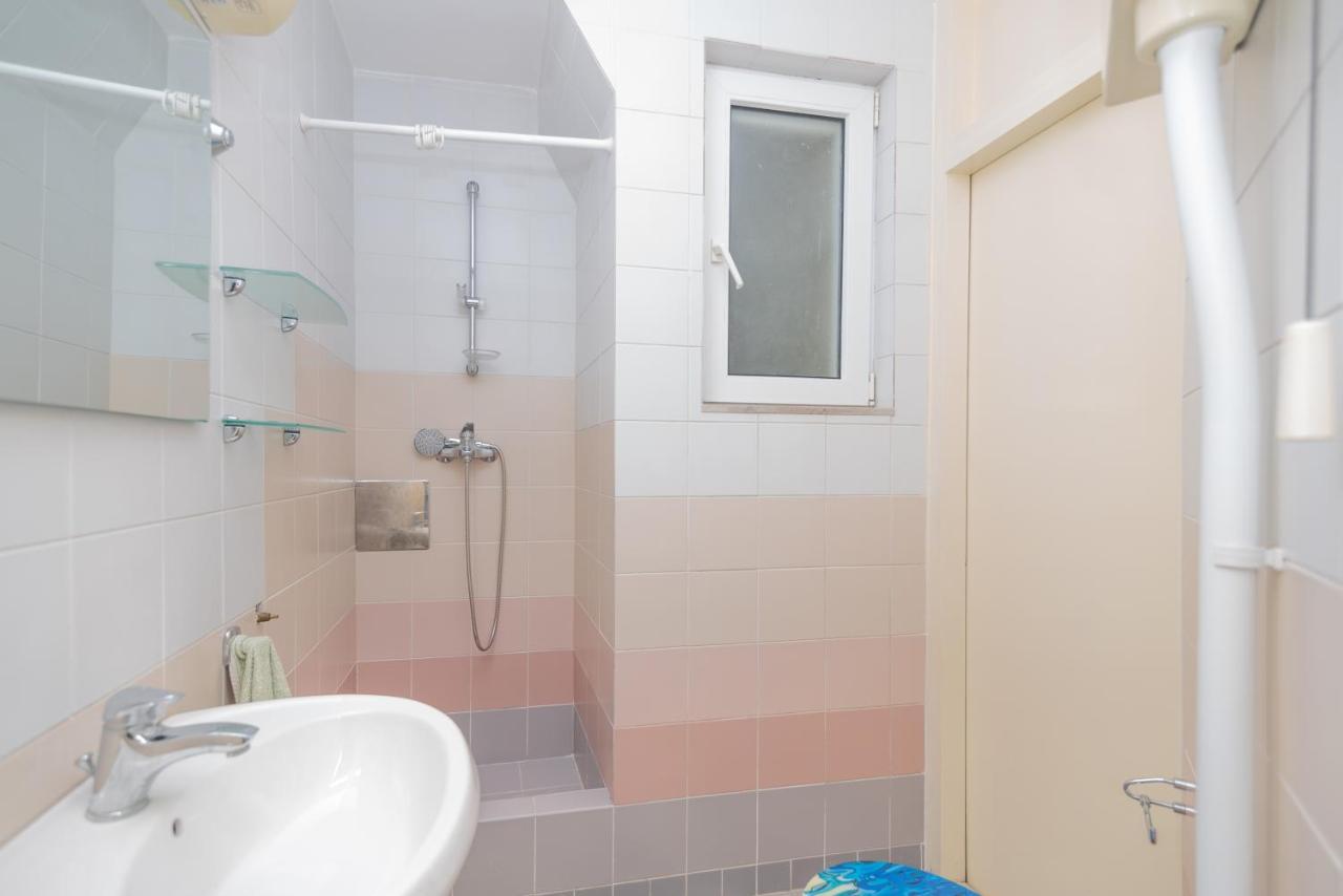 Palm Garden Apartment In Center With Big Terrace スプリト エクステリア 写真