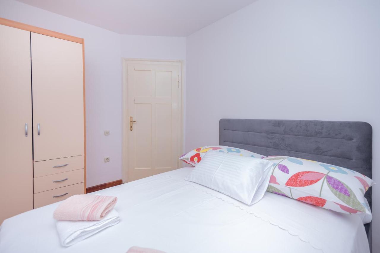 Palm Garden Apartment In Center With Big Terrace スプリト エクステリア 写真