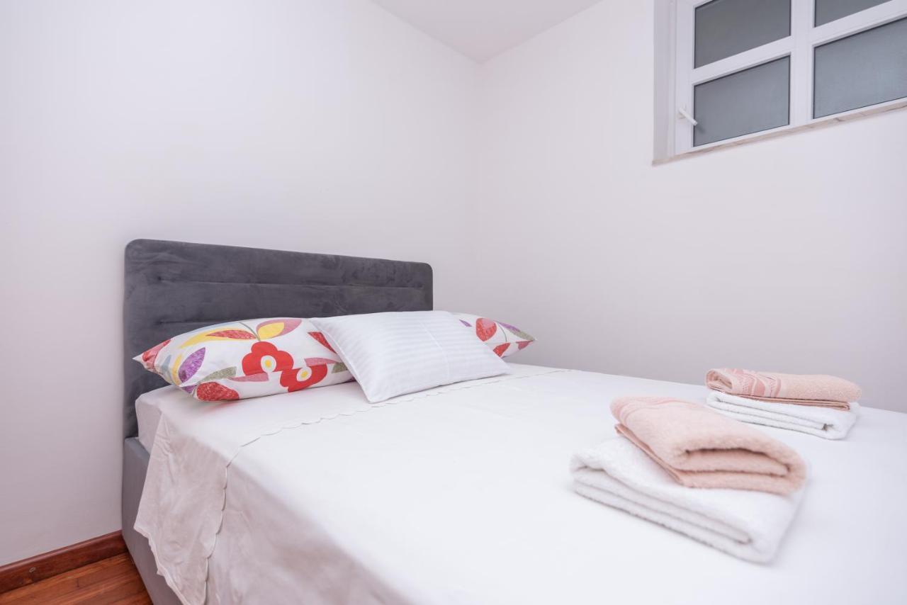 Palm Garden Apartment In Center With Big Terrace スプリト エクステリア 写真